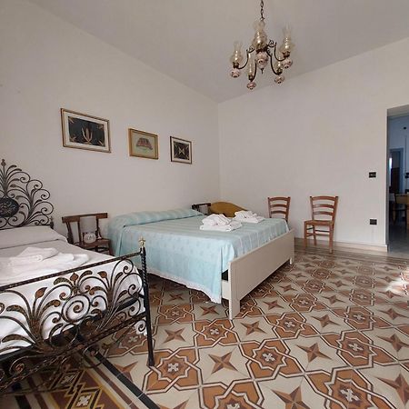 Welcomely - Casa Vacanze Zarinu Orgosolo Esterno foto